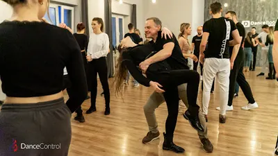 Dance Control - Naucz się tańczyć w zaledwie 2 dni